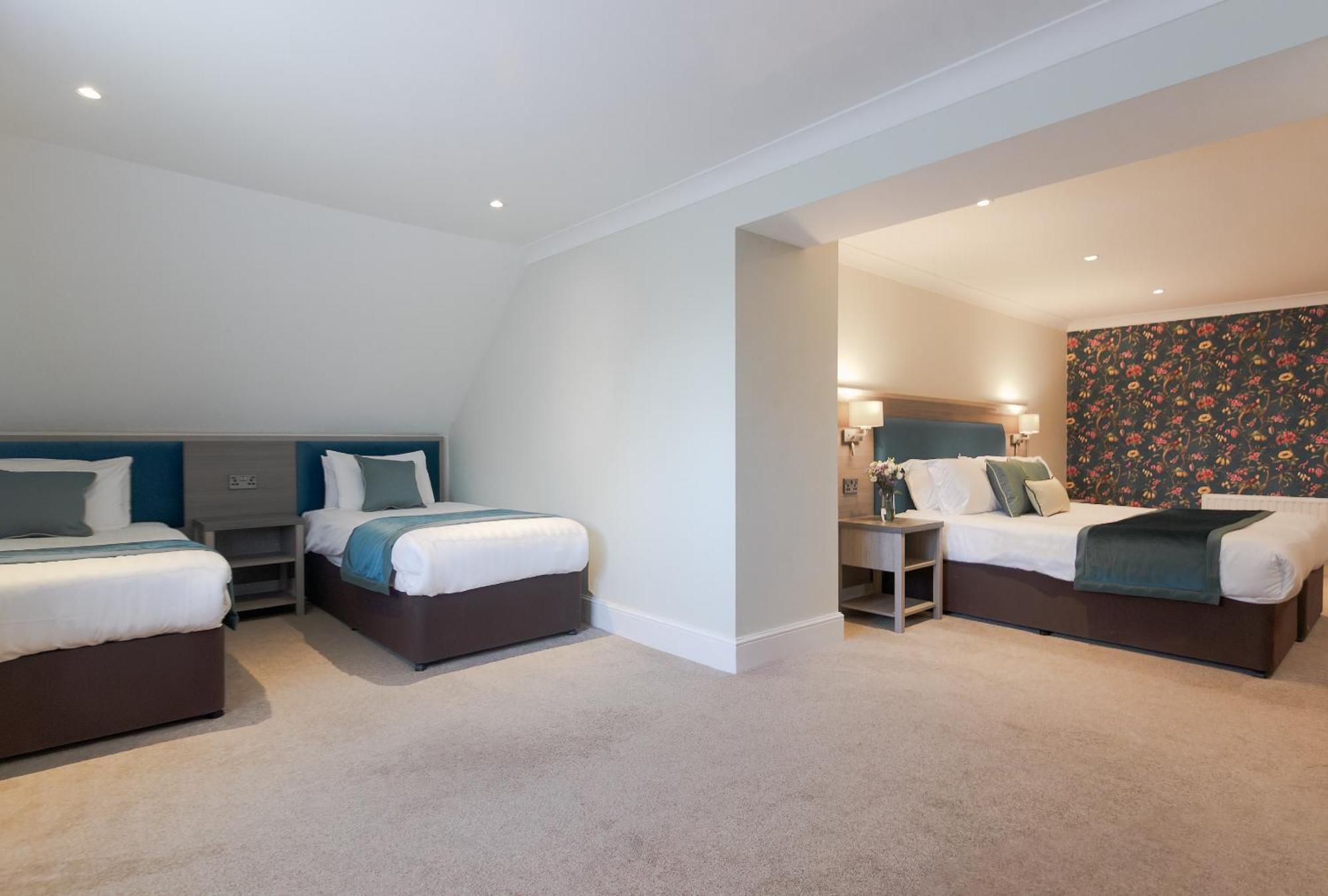 The Holt Hotel Steeple Aston ภายนอก รูปภาพ