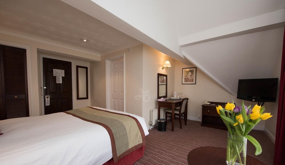 The Holt Hotel Steeple Aston ภายนอก รูปภาพ