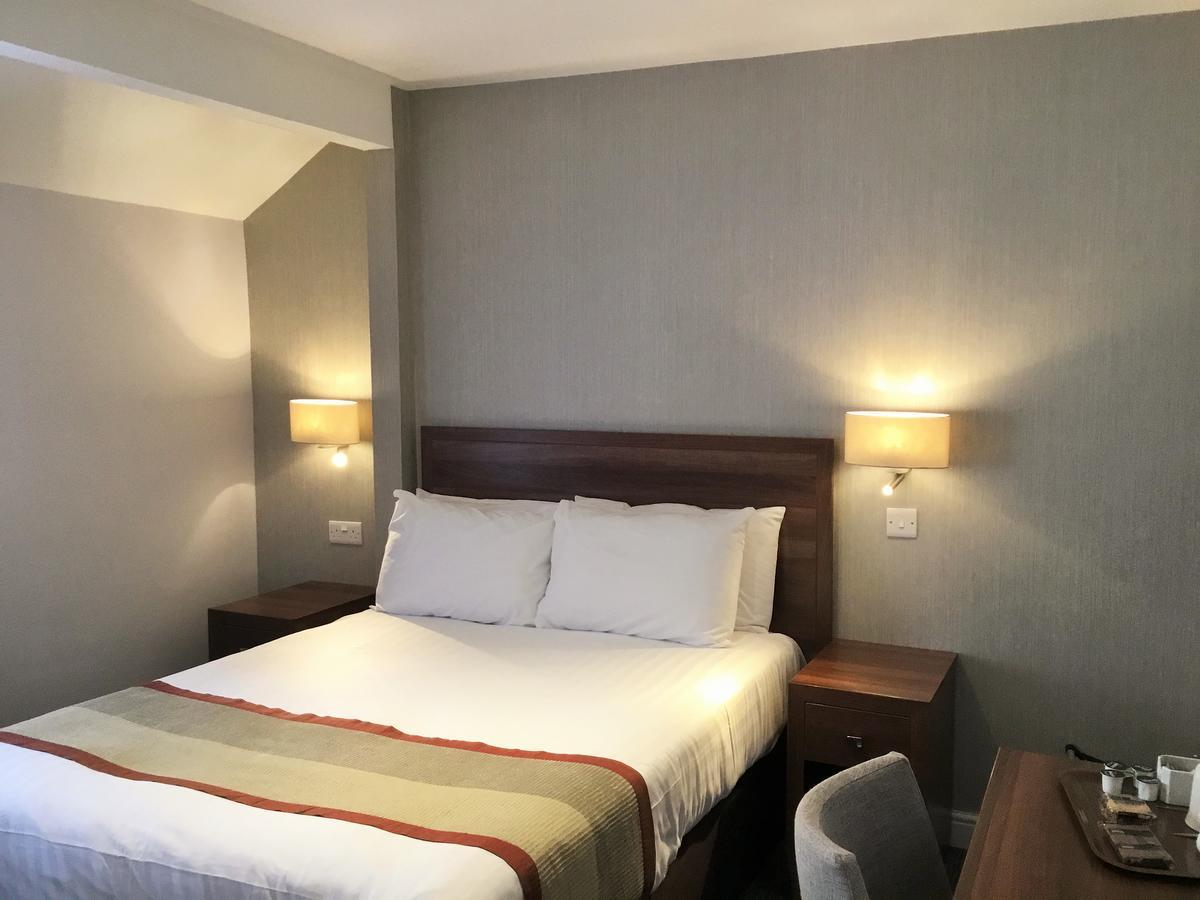 The Holt Hotel Steeple Aston ภายนอก รูปภาพ